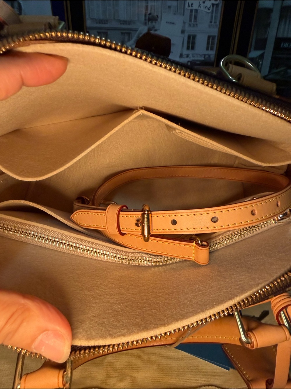 Authentic Louis Vuitton alma PM Monogram with strap,dusty,organizer,COA ❤️🤎❤️ - Picture 13 of 16